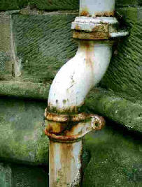 A very rusty drainpipe